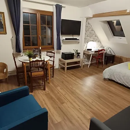 Prive Avec Piscine, Fibre Et Netflix